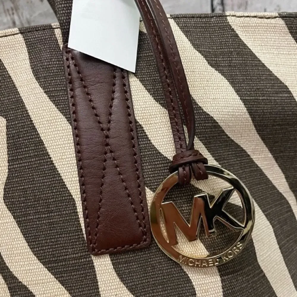 MICHAEL KORS CANVAS TOTE LAPTOP VACATION TRAVEL WORK SCHOOL. LIKE NEW